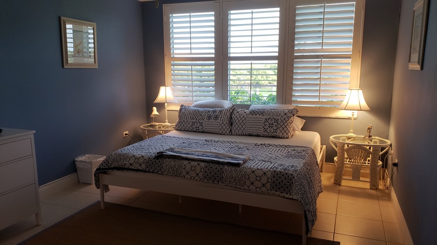 Guest King Bedroom